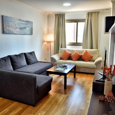 Wonderstays Apartamentos La Estacion Малага Экстерьер фото