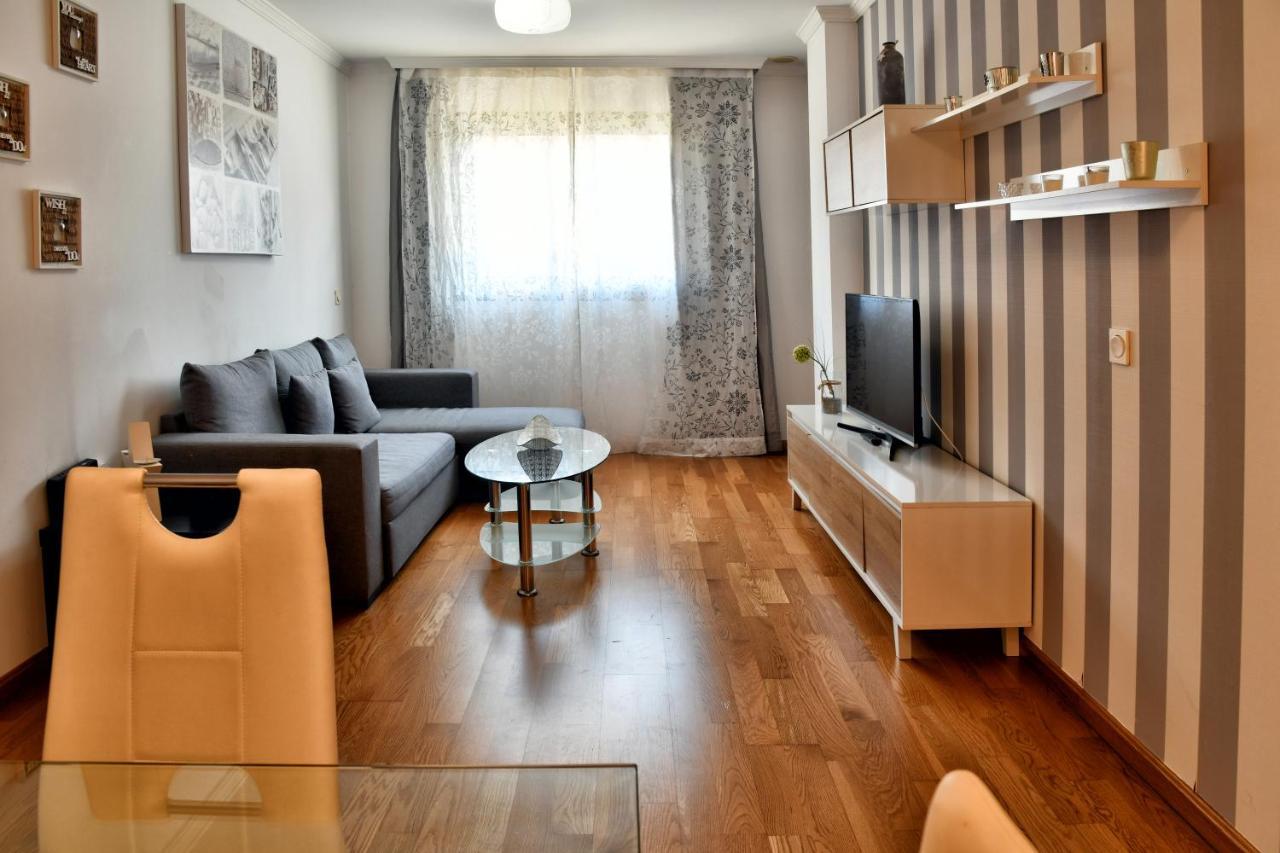 Wonderstays Apartamentos La Estacion Малага Экстерьер фото