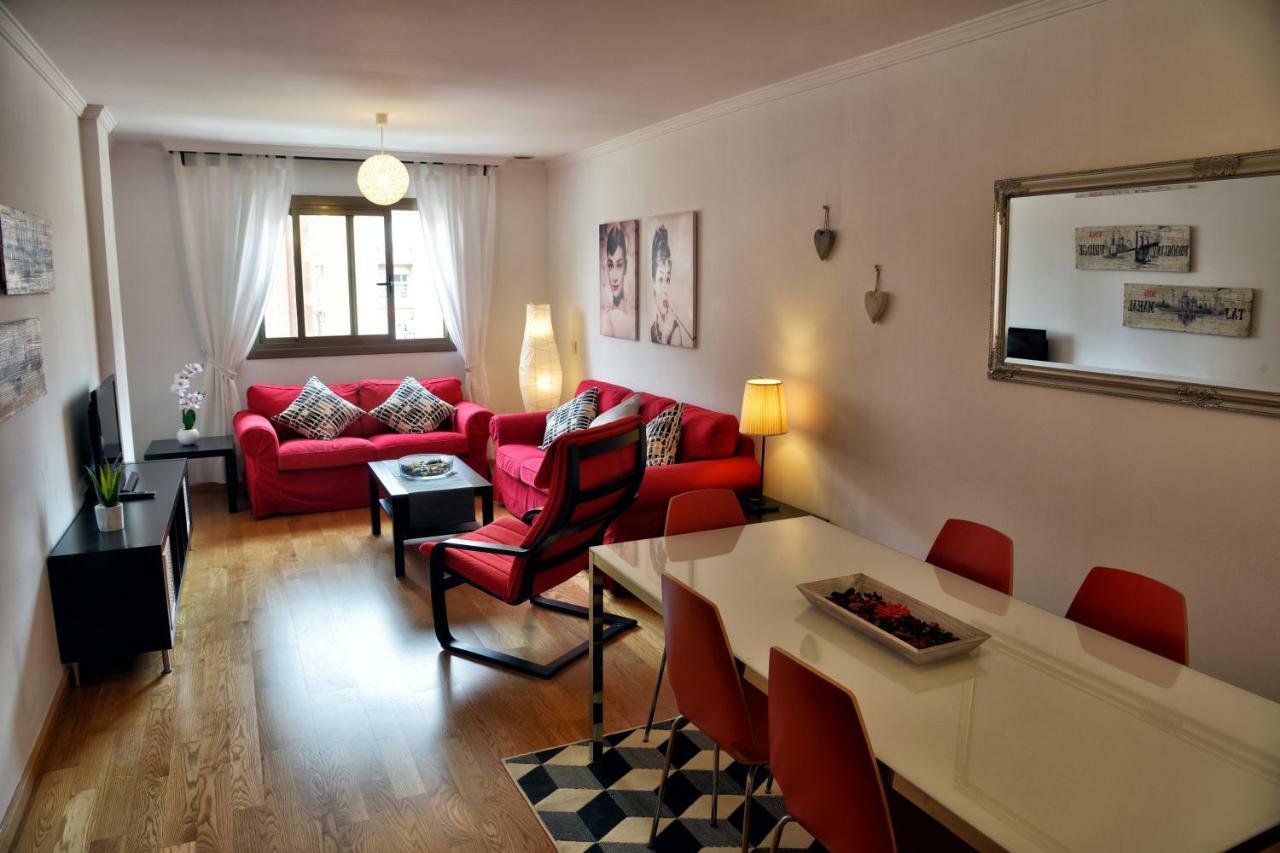 Wonderstays Apartamentos La Estacion Малага Экстерьер фото